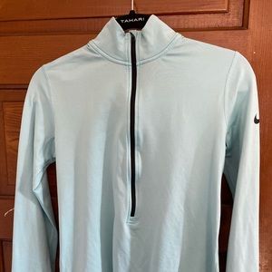 Nike Women’s Pullover